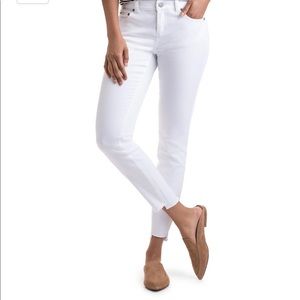 Vineyard Vines Step Hem White Denim Jeans